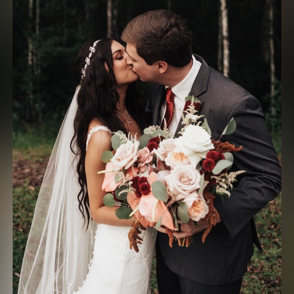 Meet your Posher, Haley - Picture 3 of 6